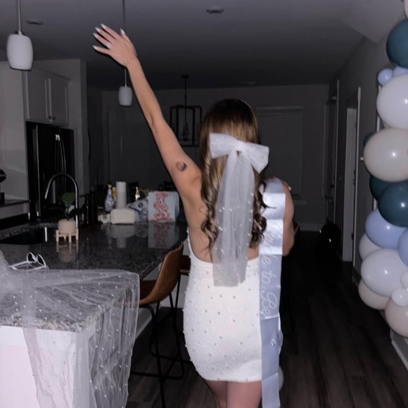 Oh Polly Versailles Dress - Picture 2 of 3